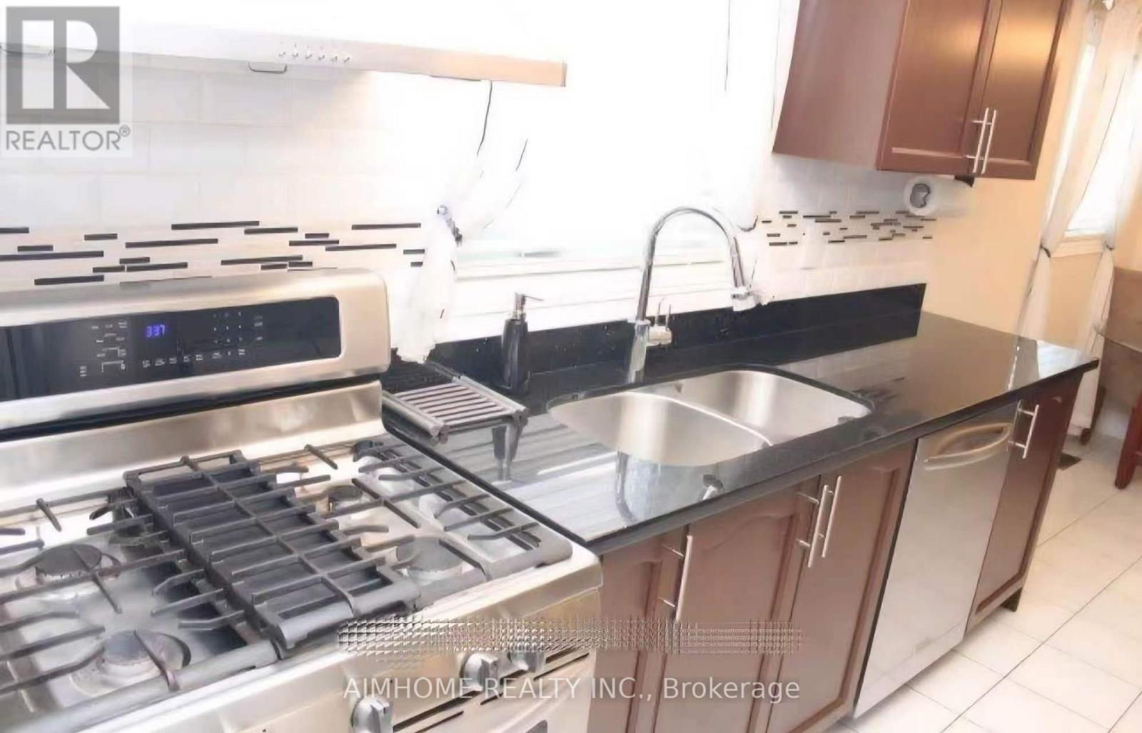 5533 Richmeadow Mews, Mississauga, Ontario  L4Z 3T3 - Photo 10 - W12947584