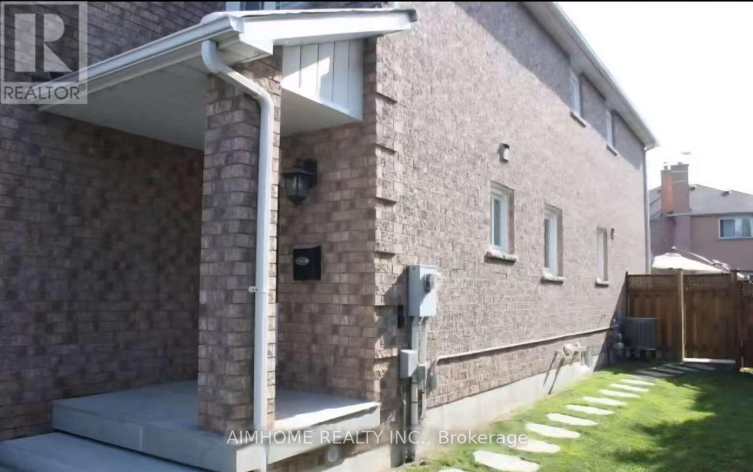 5533 Richmeadow Mews, Mississauga, Ontario  L4Z 3T3 - Photo 2 - W12947584