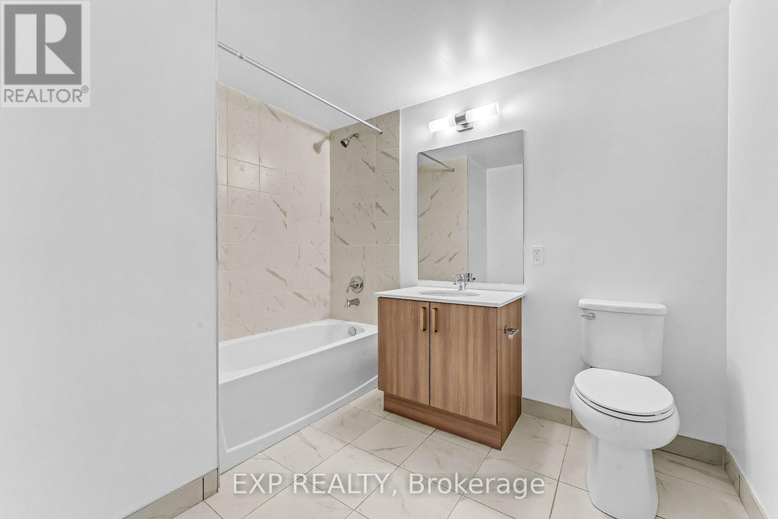 221 - 556 Marlee Avenue, Toronto, Ontario  M6B 0B1 - Photo 11 - W12947632