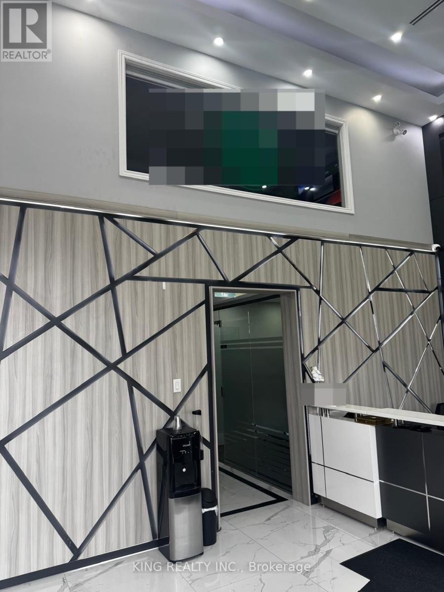 21 - 1200 Derry Road E, Mississauga, Ontario  L5T 1B6 - Photo 2 - W12947644