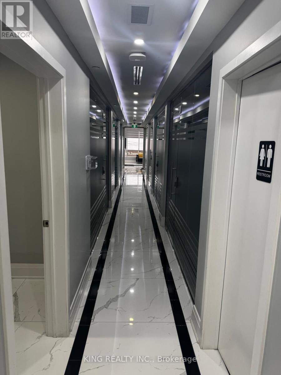 21 - 1200 Derry Road E, Mississauga, Ontario  L5T 1B6 - Photo 5 - W12947644