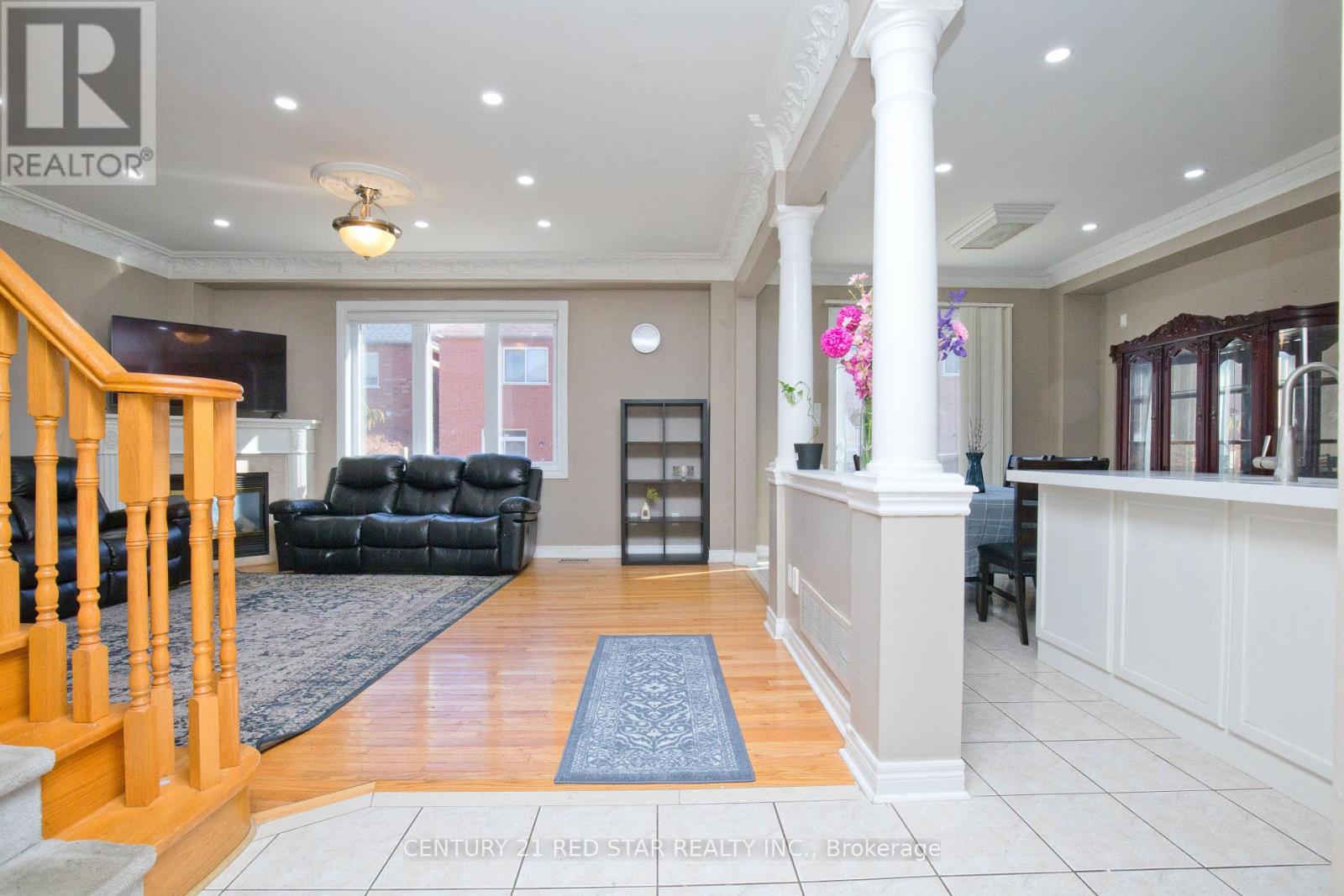 3 Okanagan Drive, Brampton, Ontario  L6R 2X1 - Photo 9 - W12947708