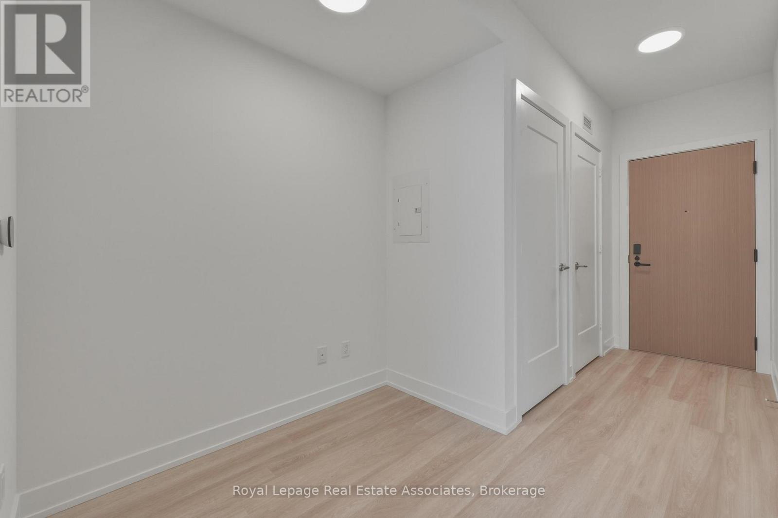 901 - 25 Cordova Avenue, Toronto, Ontario  M9A 0E5 - Photo 14 - W12947714