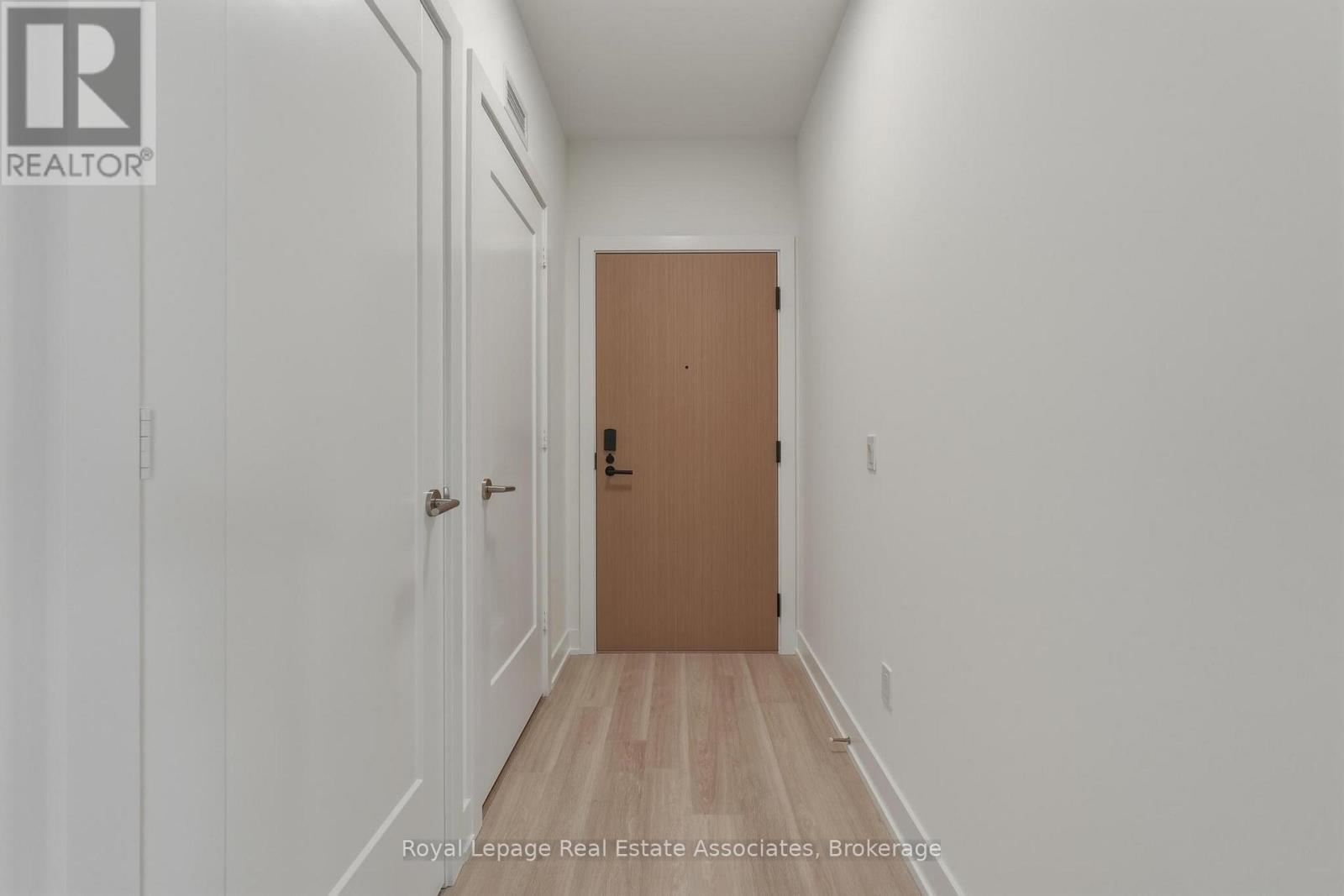 901 - 25 Cordova Avenue, Toronto, Ontario  M9A 0E5 - Photo 17 - W12947714