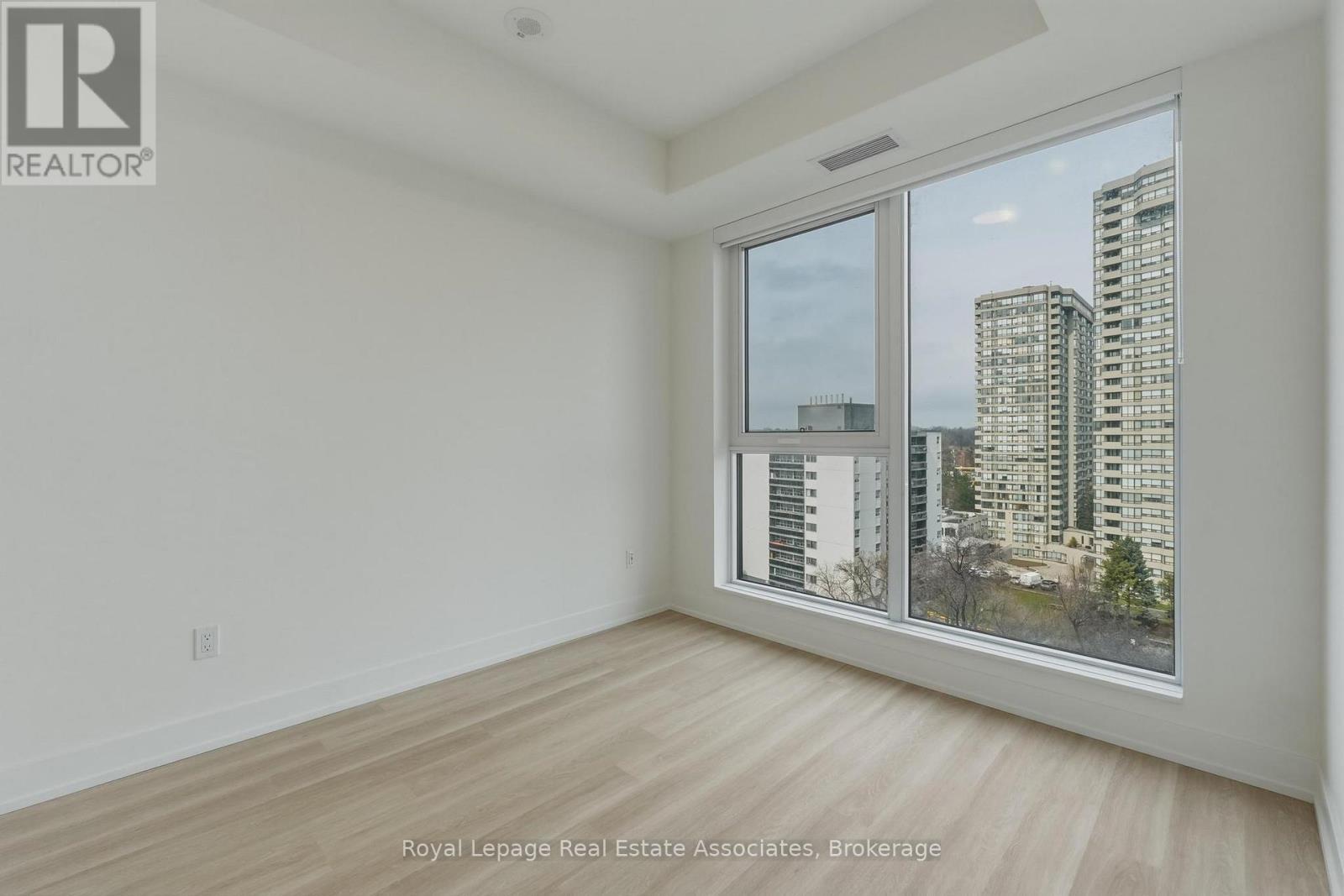 901 - 25 Cordova Avenue, Toronto, Ontario  M9A 0E5 - Photo 7 - W12947714