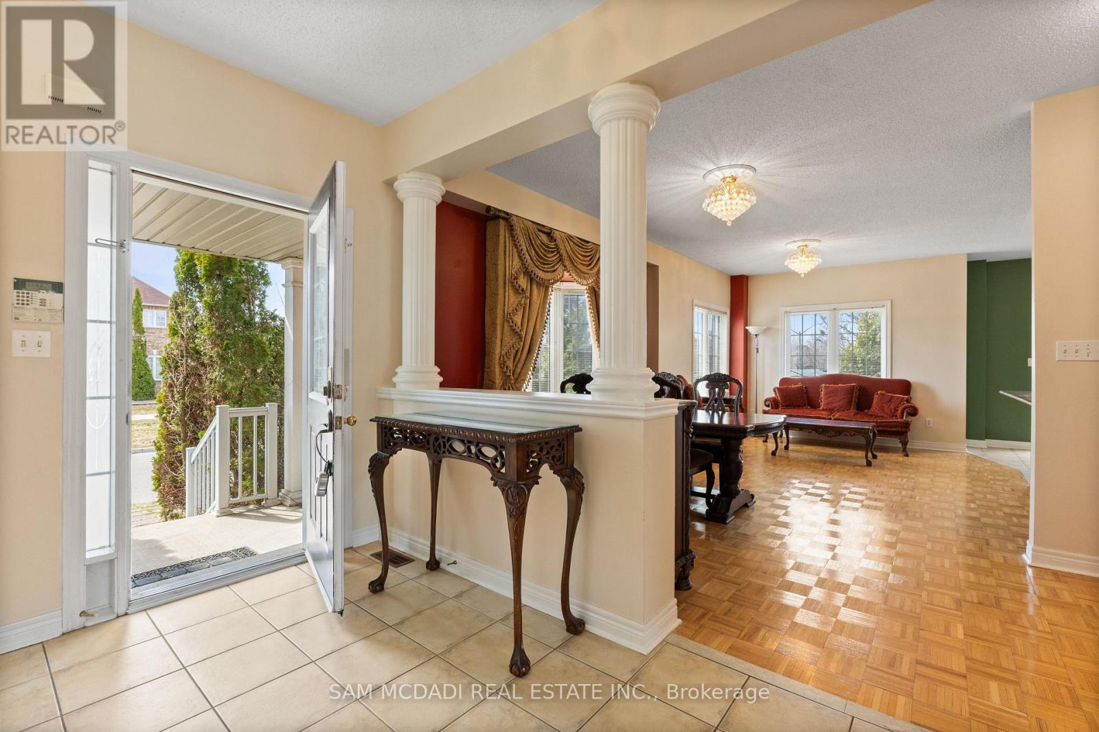 5625 Passion Flower Boulevard, Mississauga, Ontario  L5M 7N2 - Photo 7 - W12947718