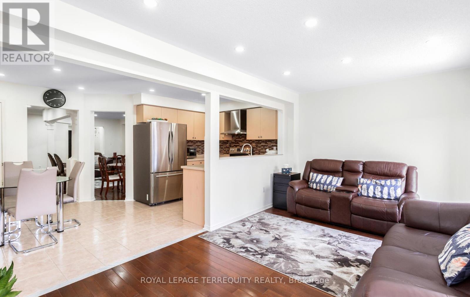 490 Orange Walk Crescent, Mississauga, Ontario  L5R 0A5 - Photo 14 - W12947720