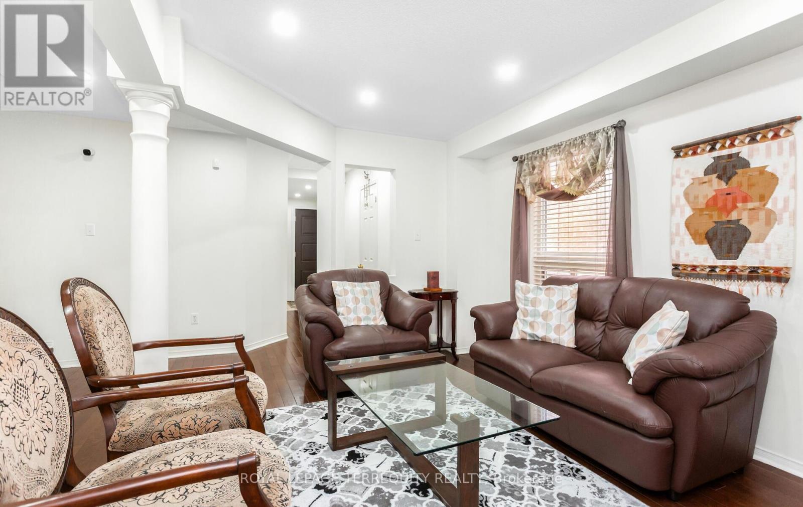 490 Orange Walk Crescent, Mississauga, Ontario  L5R 0A5 - Photo 9 - W12947720