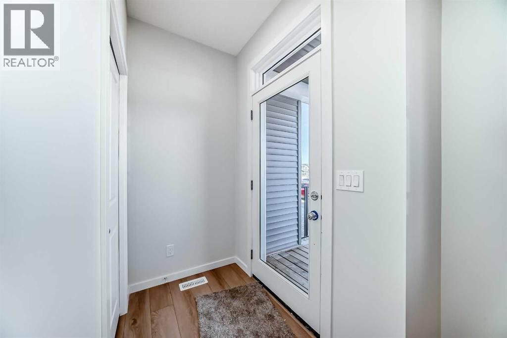 48 Creekside Rise SW, Calgary, Alberta  T2X 5V9 - Photo 6 - A2290713