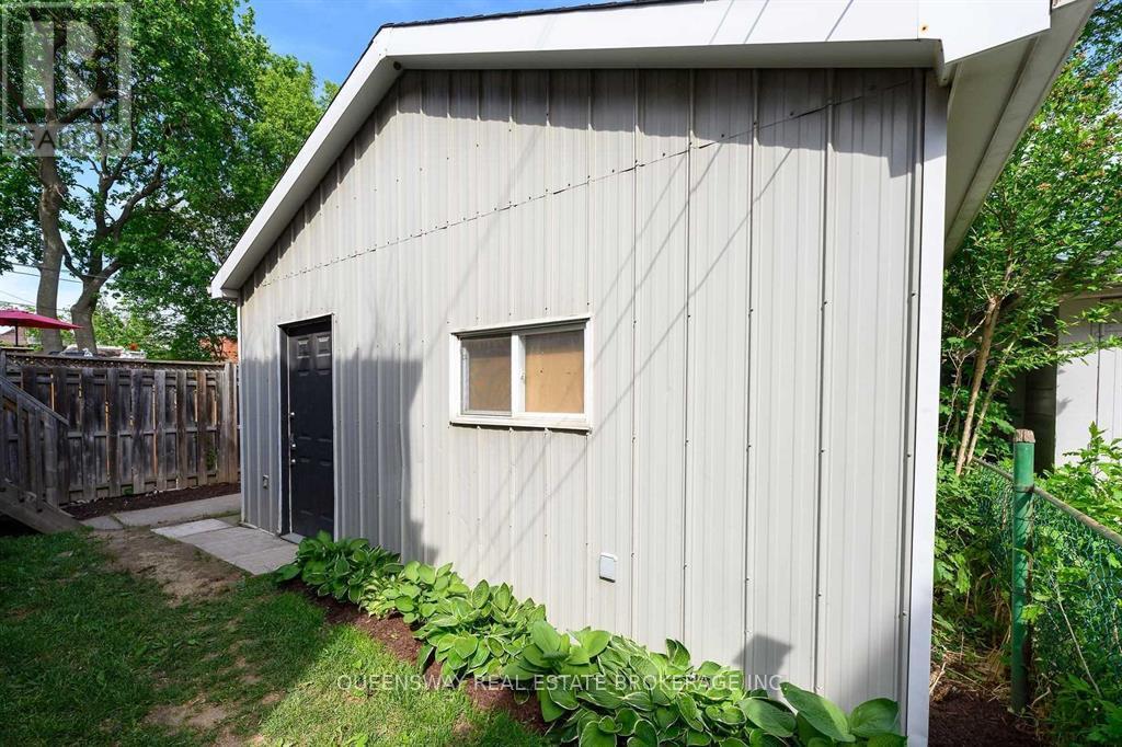 Upper - 17 Fairholt Road S, Hamilton, Ontario  L8M 2T2 - Photo 20 - X12947526