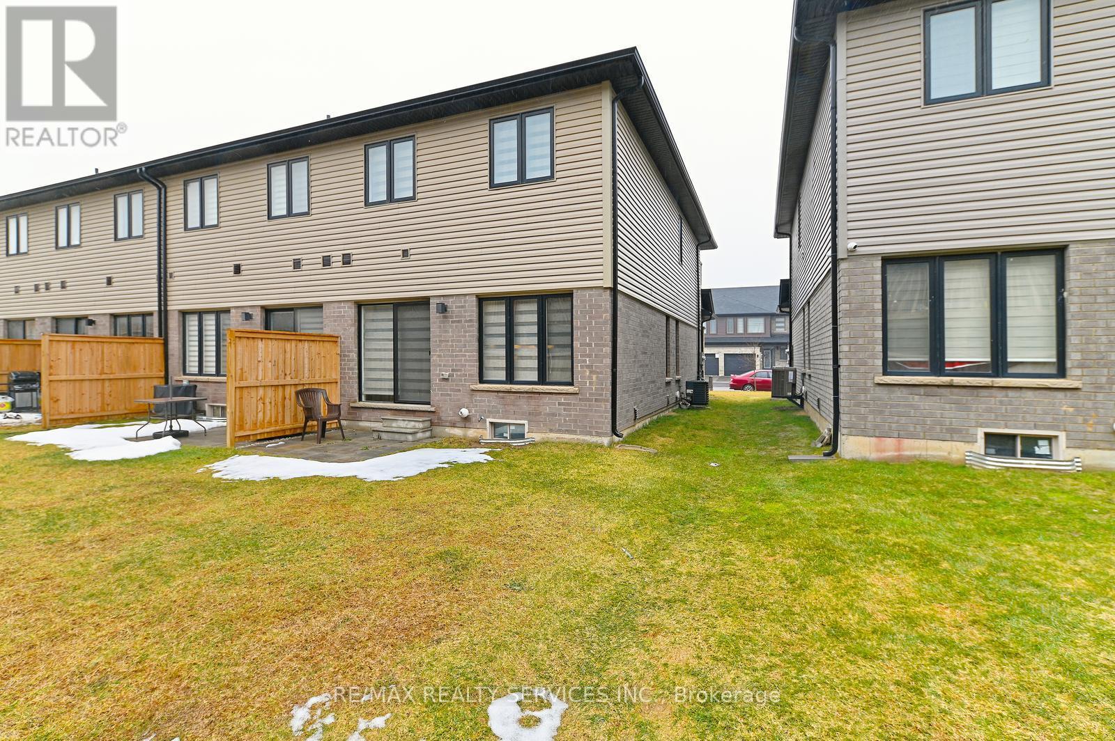 44 June Callwood Way, Brantford, Ontario  N3T 0T7 - Photo 49 - X12947546