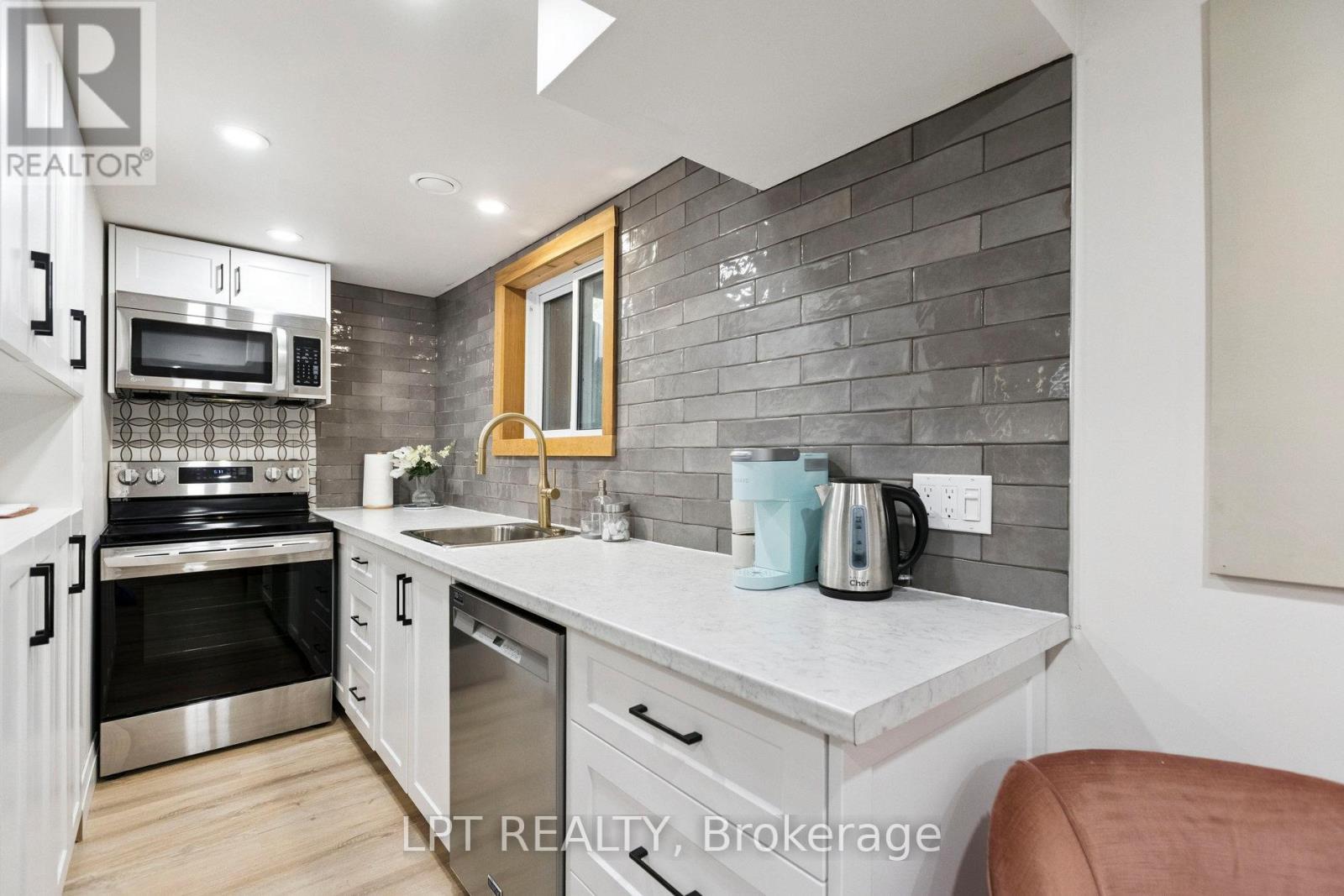 7429 Sideroad 20 Side Road, Mapleton, Ontario  N0B 1A0 - Photo 31 - X12947558