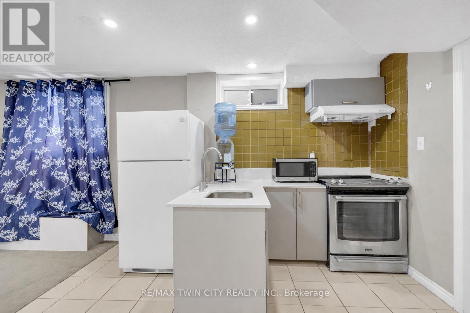 75 Stillwater Street Drive, Kitchener, Ontario  N2A 4M4 - Photo 35 - X12947606