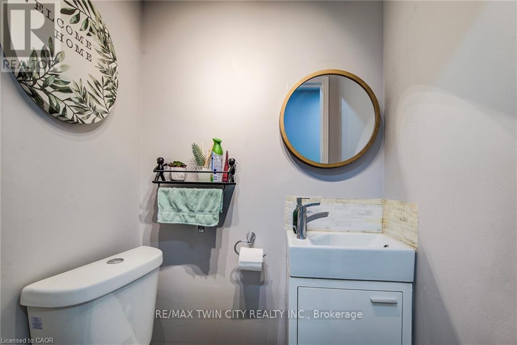 20 - 120 Dudhope Avenue, Cambridge, Ontario  N1R 4T7 - Photo 8 - X12947612