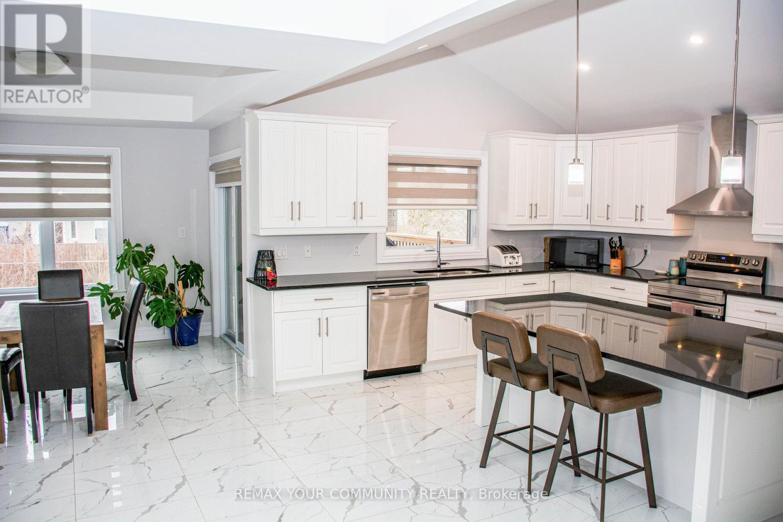 72 Noble Court, Amherstburg, Ontario  N9V 0G8 - Photo 8 - X12947680