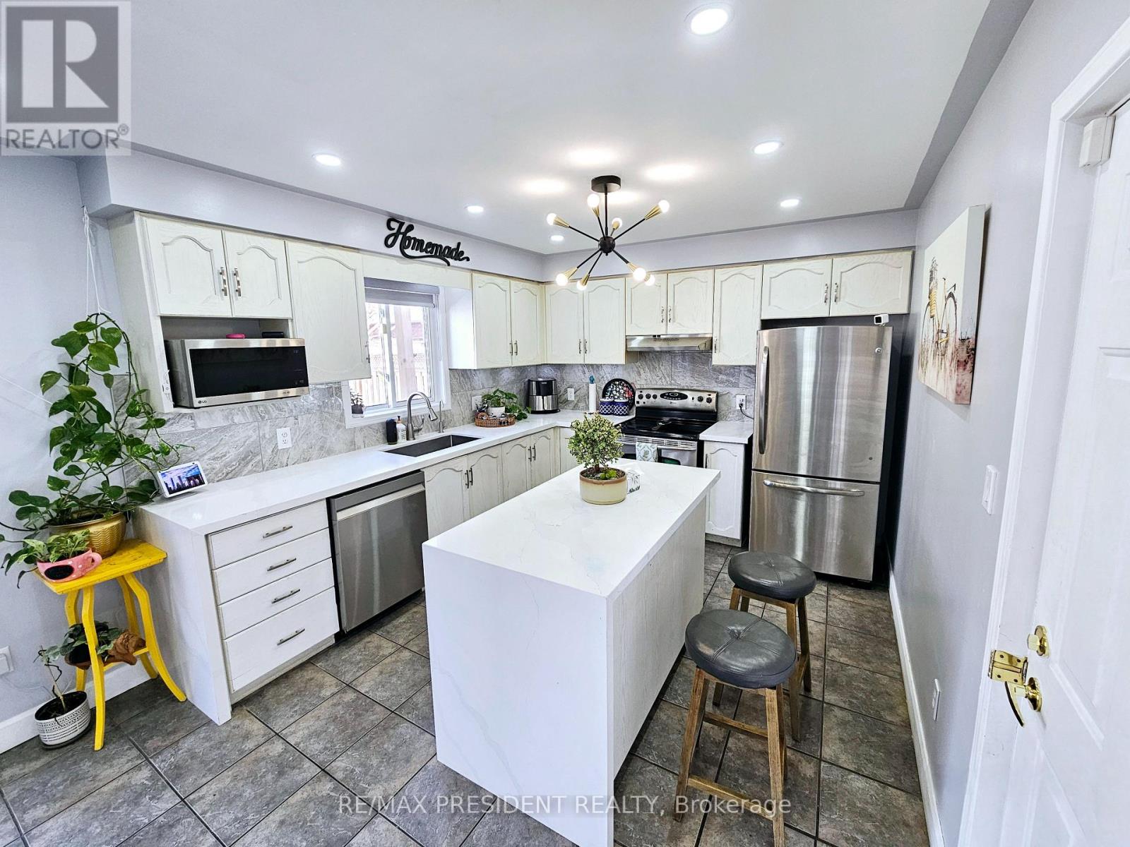 32 Algonquin Road, Woodstock, Ontario  N4T 1R8 - Photo 10 - X12947746