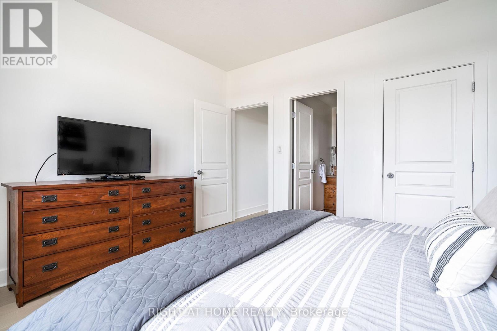 124 - 125 Fairway Court, Blue Mountains, Ontario  L9Y 0P8 - Photo 11 - X12947762