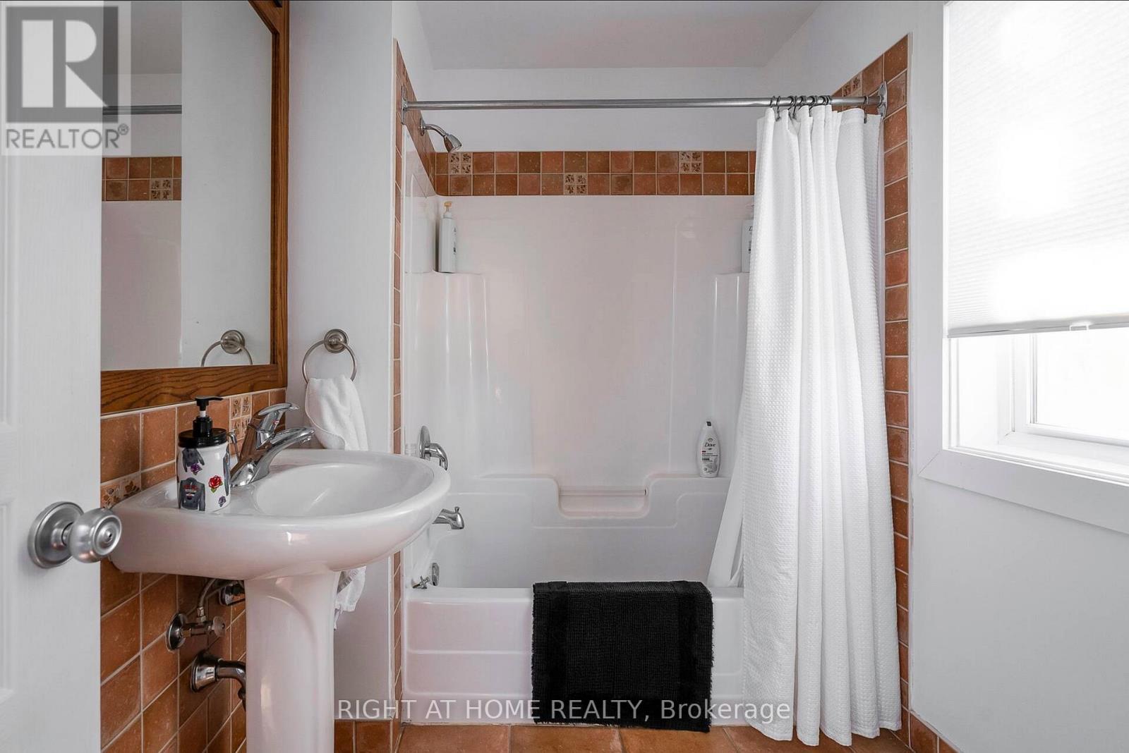 124 - 125 Fairway Court, Blue Mountains, Ontario  L9Y 0P8 - Photo 14 - X12947762