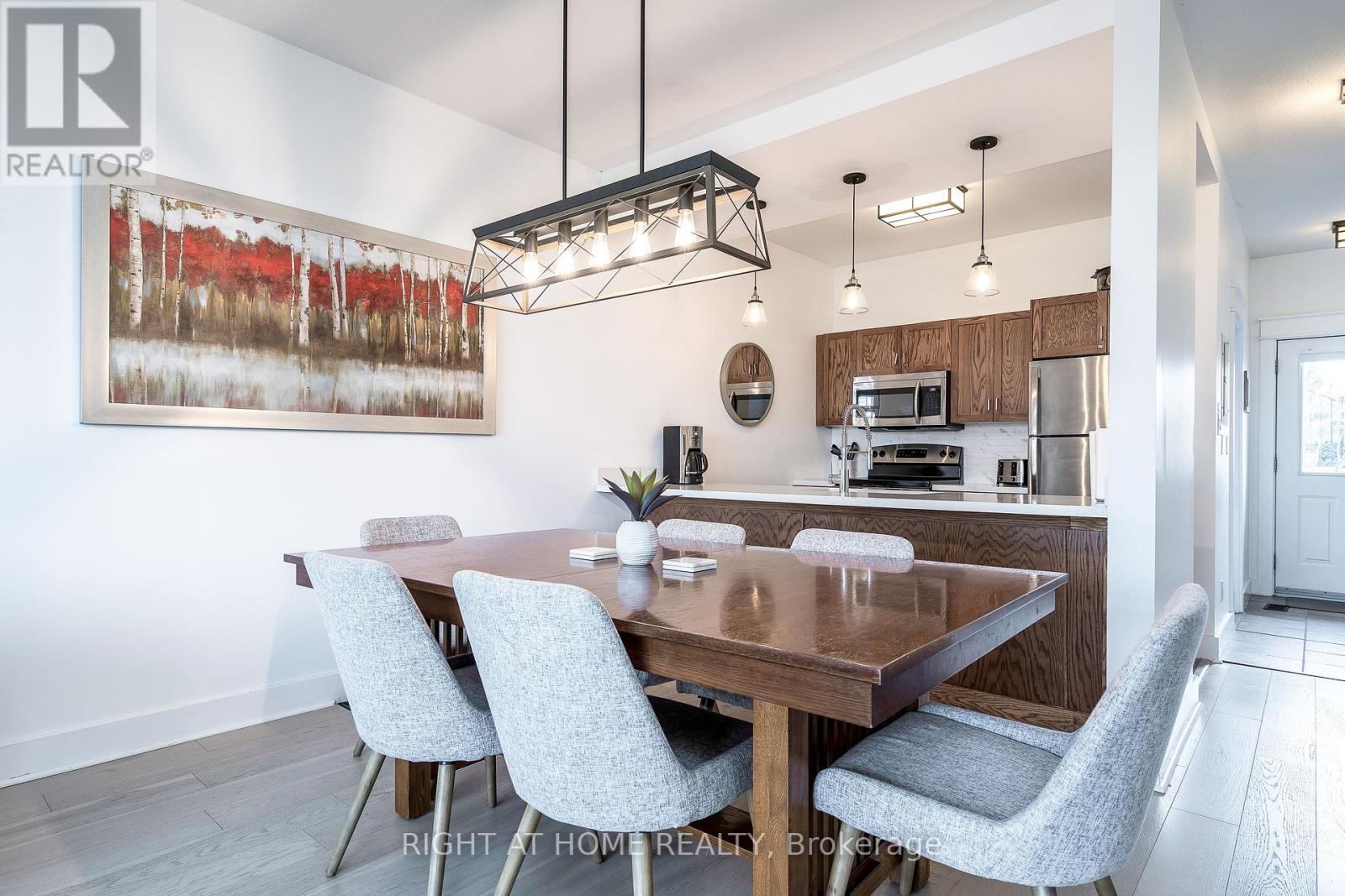 124 - 125 Fairway Court, Blue Mountains, Ontario  L9Y 0P8 - Photo 2 - X12947762