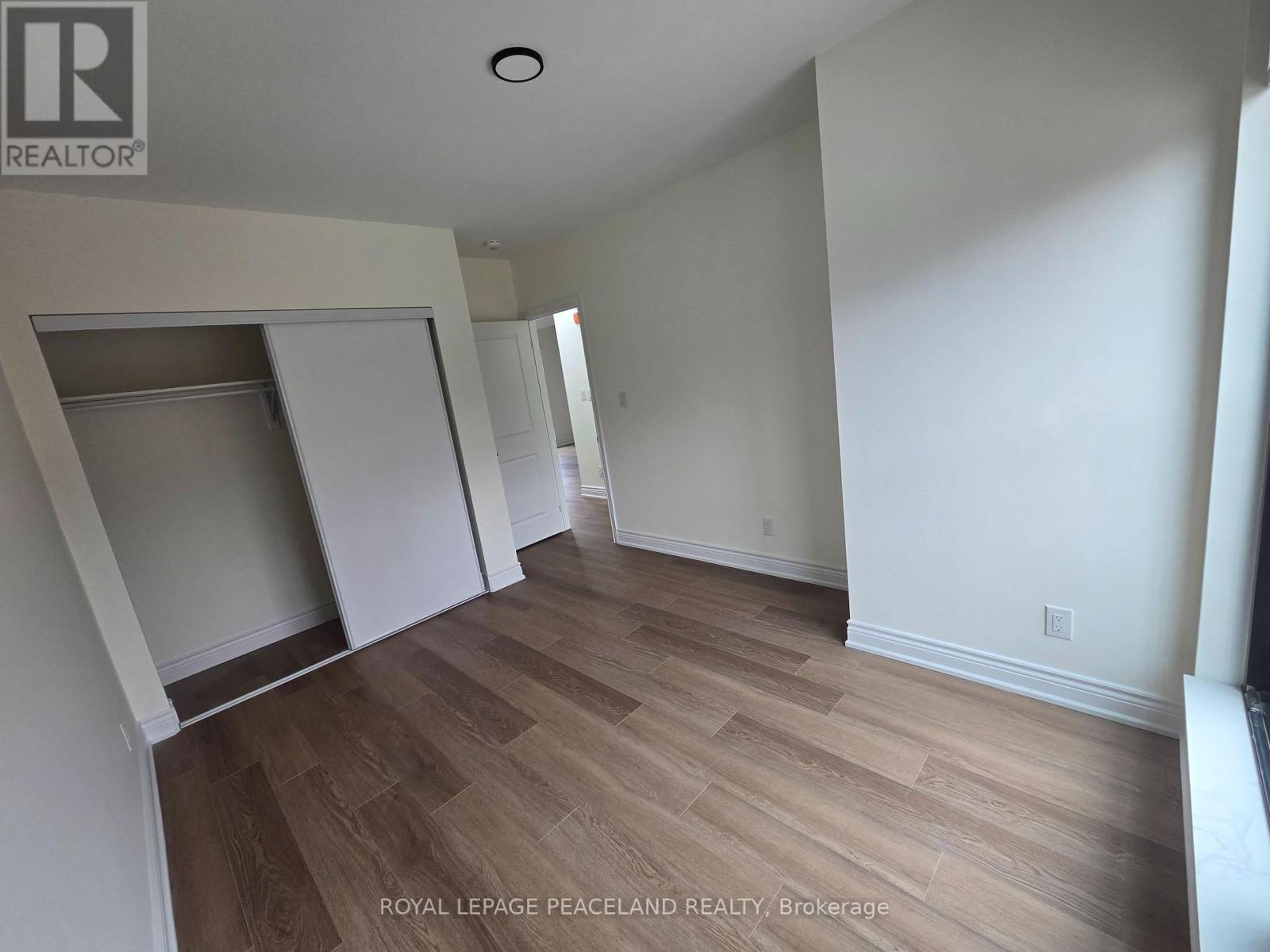 Lanewayhse 2nd Flr - 558 Spadina Crescent, Toronto, Ontario  M5S 2J9 - Photo 9 - C12921410