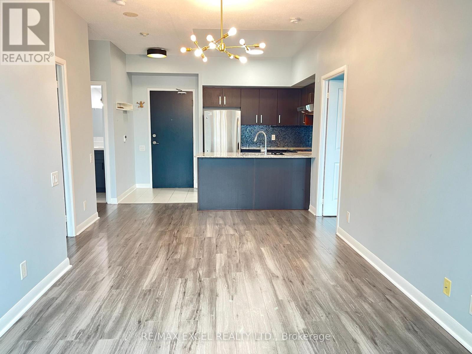 210 - 17 Anndale Drive, Toronto, Ontario  M2N 2W7 - Photo 4 - C12943138