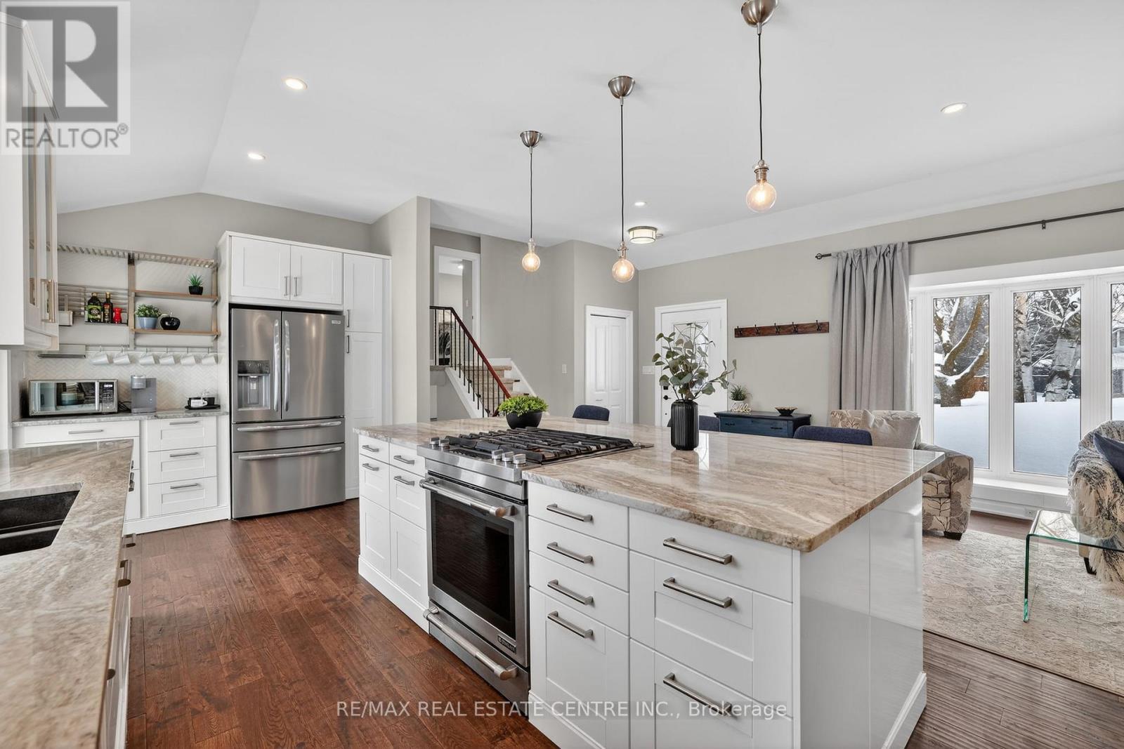 32 Westdale Avenue, Orangeville, Ontario  L9W 1B7 - Photo 8 - W12838086