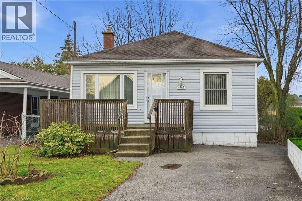 263 East 15th Street, Hamilton, Ontario  L9A 4G4 - Photo 2 - 40816893