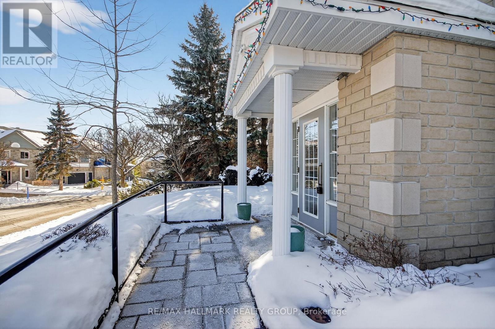 2b - 51 Robson Court, Ottawa, Ontario  K2K 2W1 - Photo 3 - X12754750