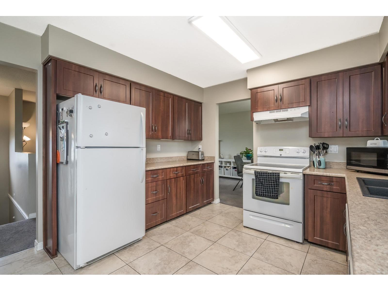 46412 Chilliwack Central Road, Chilliwack Proper South, Chilliwack, British Columbia  V2P 1J9 - Photo 9 - R3102550