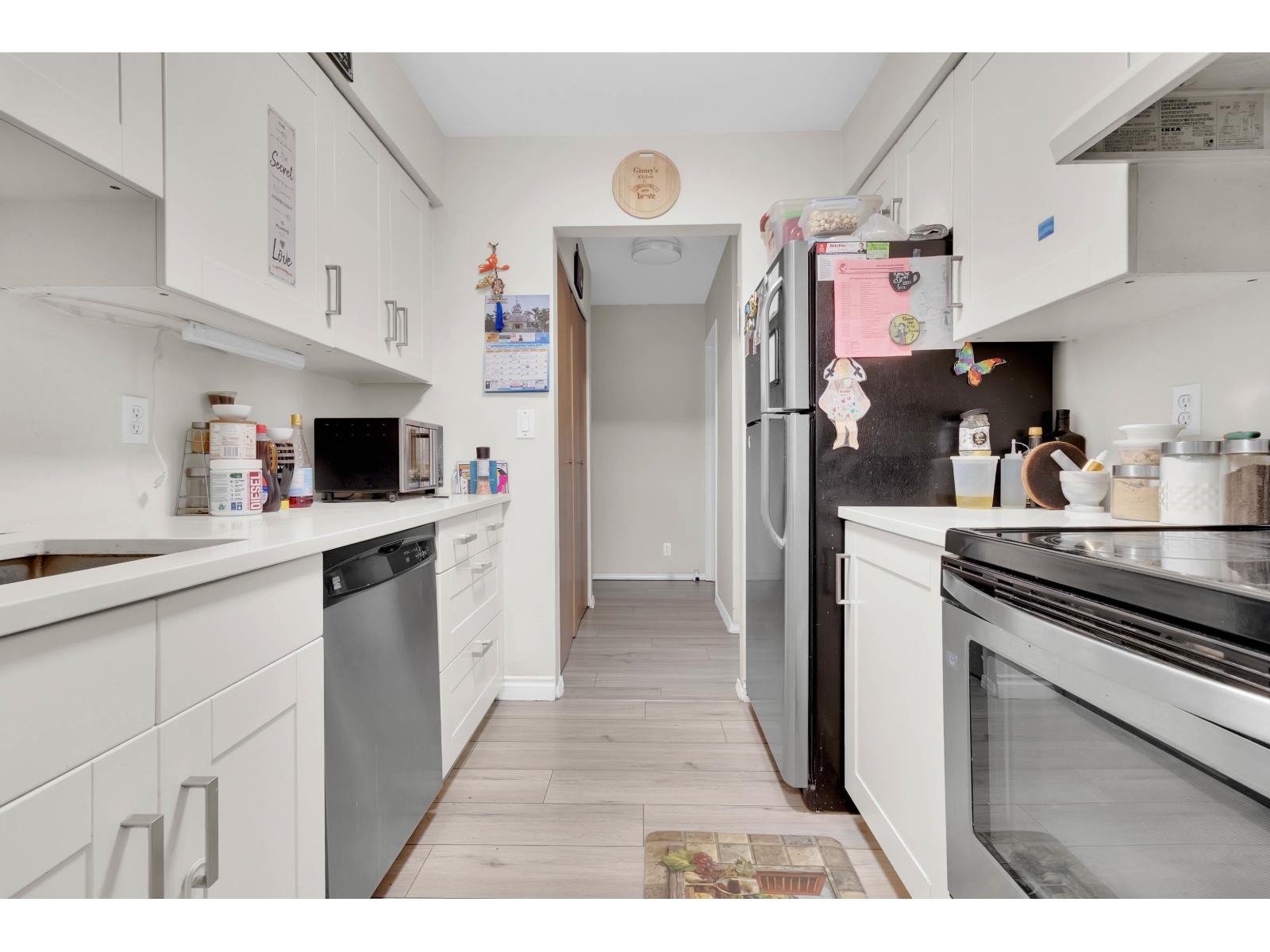 1104 10620 150 Street, Surrey, British Columbia  V3R 7S1 - Photo 4 - R3105436