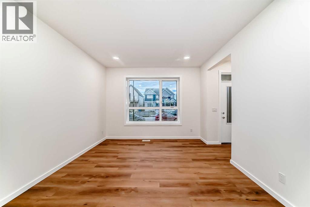 43 Blue Heron Parade Se, Calgary, Alberta  T3S 0W7 - Photo 7 - A2293323