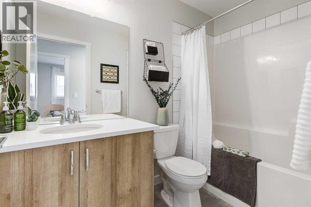 39 Versant Rise SW, Calgary, Alberta  T2Y 0Z2 - Photo 11 - A2293640