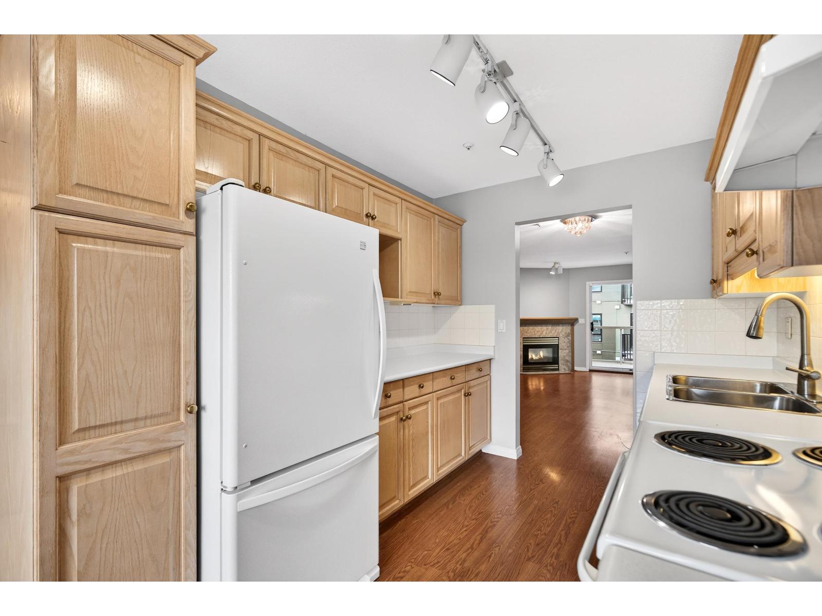 303 20240 54a Avenue, Langley, British Columbia  V3A 3W7 - Photo 9 - R3105978