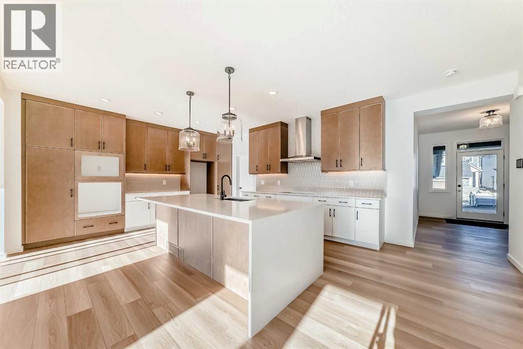 67 Creekside Path SW, Calgary, Alberta  T2X 5V9 - Photo 6 - A2294127