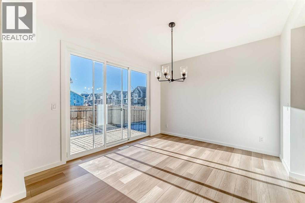 67 Creekside Path SW, Calgary, Alberta  T2X 5V9 - Photo 10 - A2294127