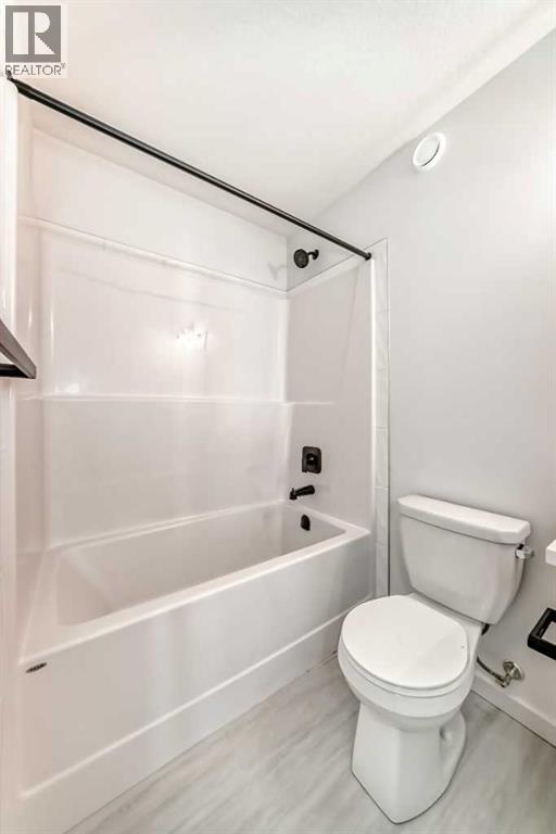 67 Creekside Path SW, Calgary, Alberta  T2X 5V9 - Photo 29 - A2294127