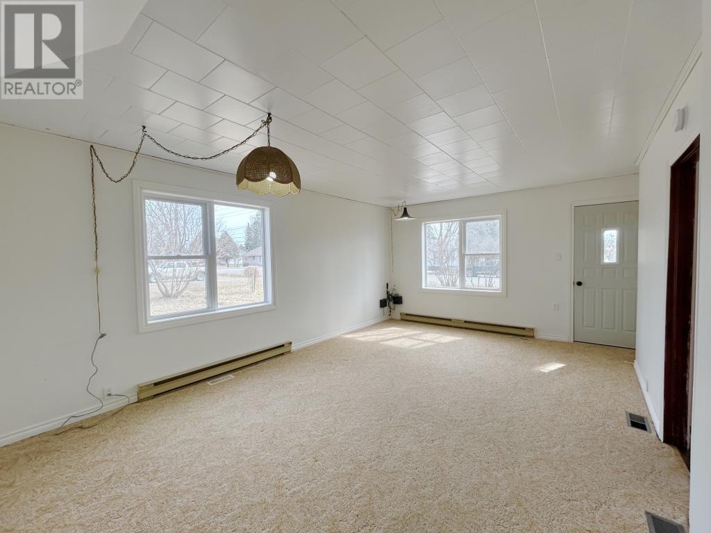 308 Sixth Street West, Fort Frances, Ontario  P9A 3E6 - Photo 11 - TB2600596