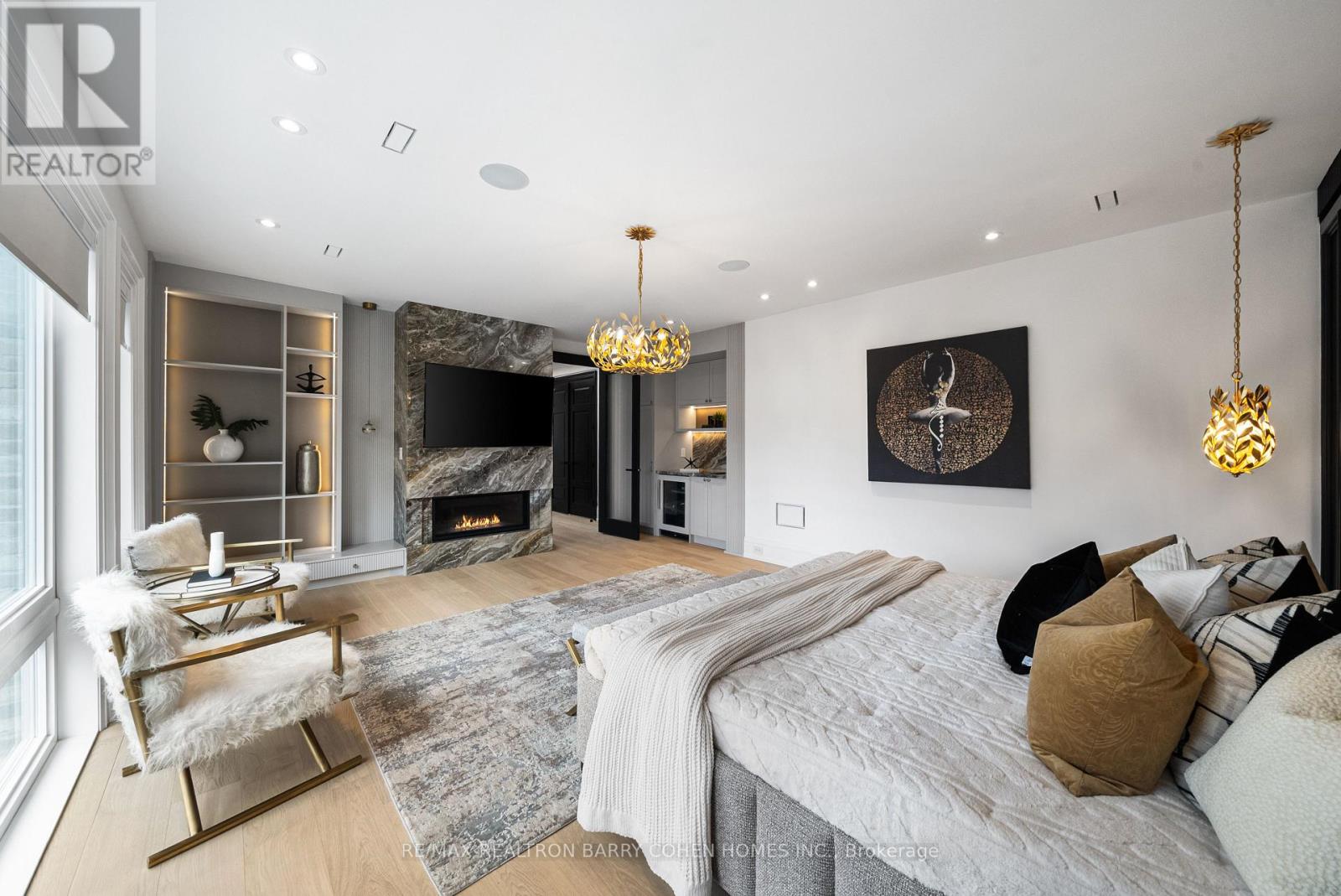 192 Lord Seaton Road, Toronto, Ontario  M2P 1K9 - Photo 22 - C12947518