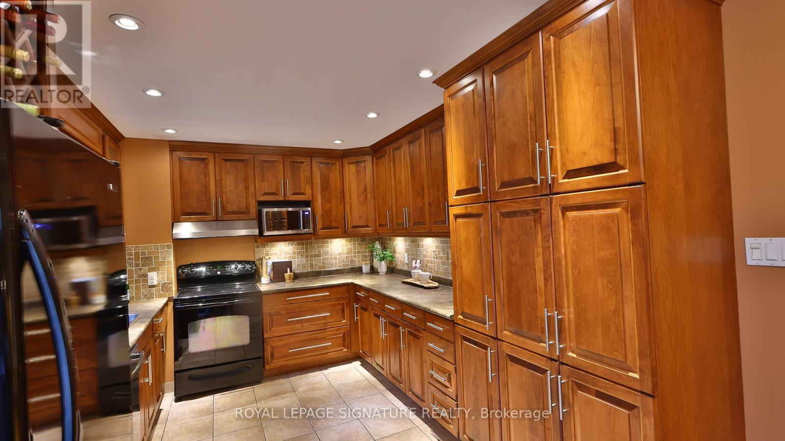 56 Satchell Boulevard, Toronto, Ontario  M1C 3B4 - Photo 17 - E12942466