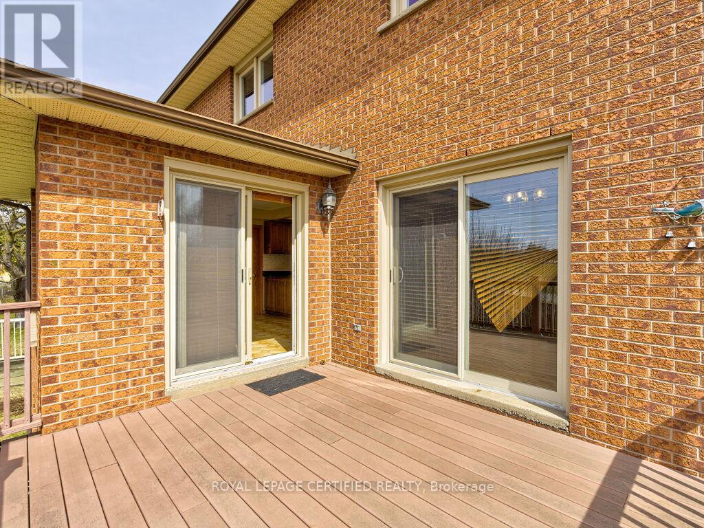 4261 Capilano Court, Mississauga, Ontario  L4W 4H9 - Photo 38 - W12928854