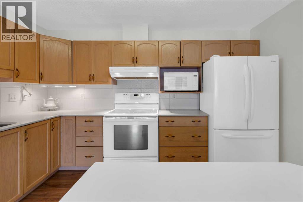 206, 3206 Hawksbrow Point NW, Calgary, Alberta  T3G 4C9 - Photo 9 - A2281989