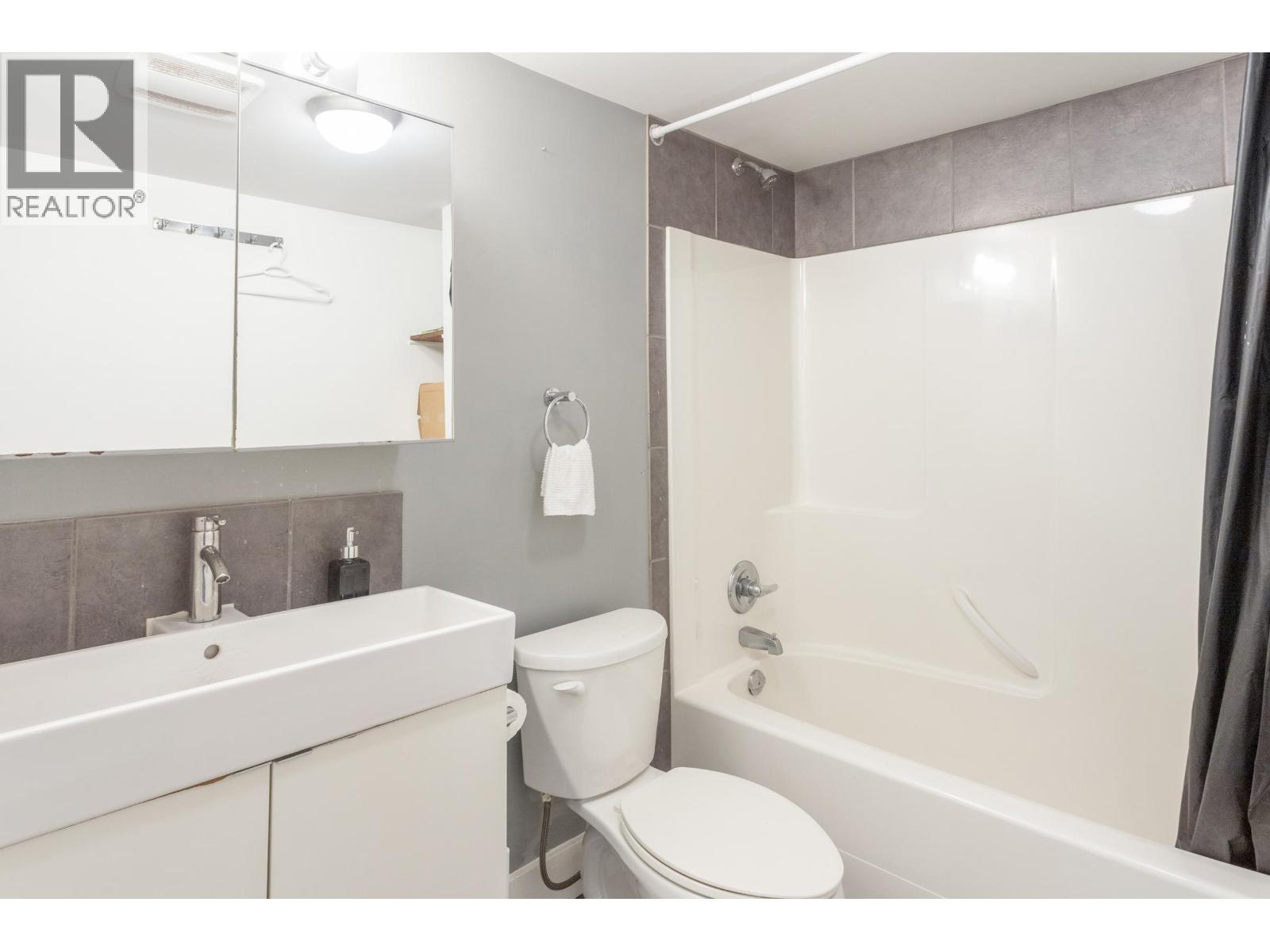 4219 Graveley Street, Burnaby, British Columbia  V5C 3T7 - Photo 30 - R3094709