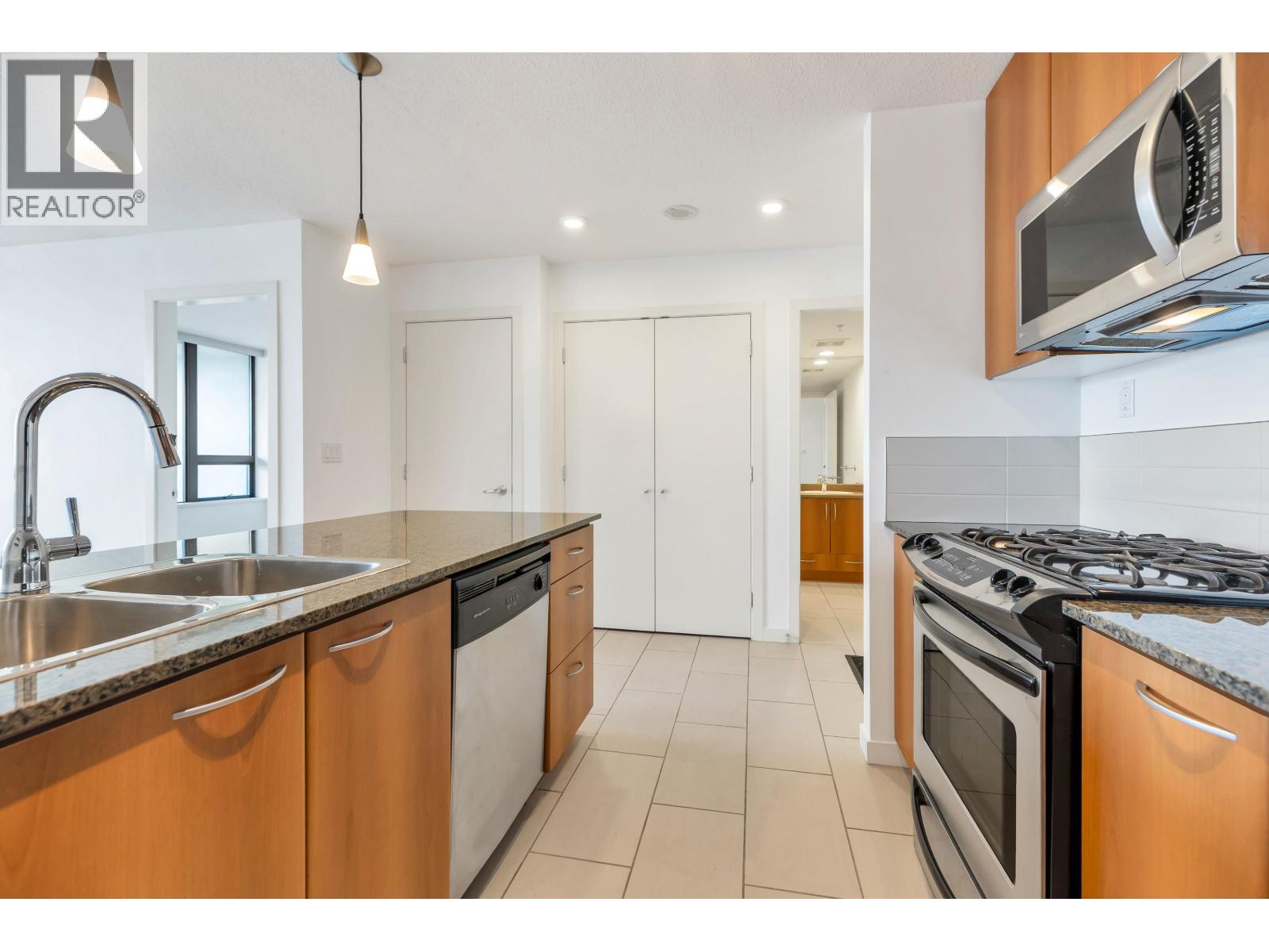 1205 7108 Collier Street, Burnaby, British Columbia  V5E 0A1 - Photo 7 - R3105959