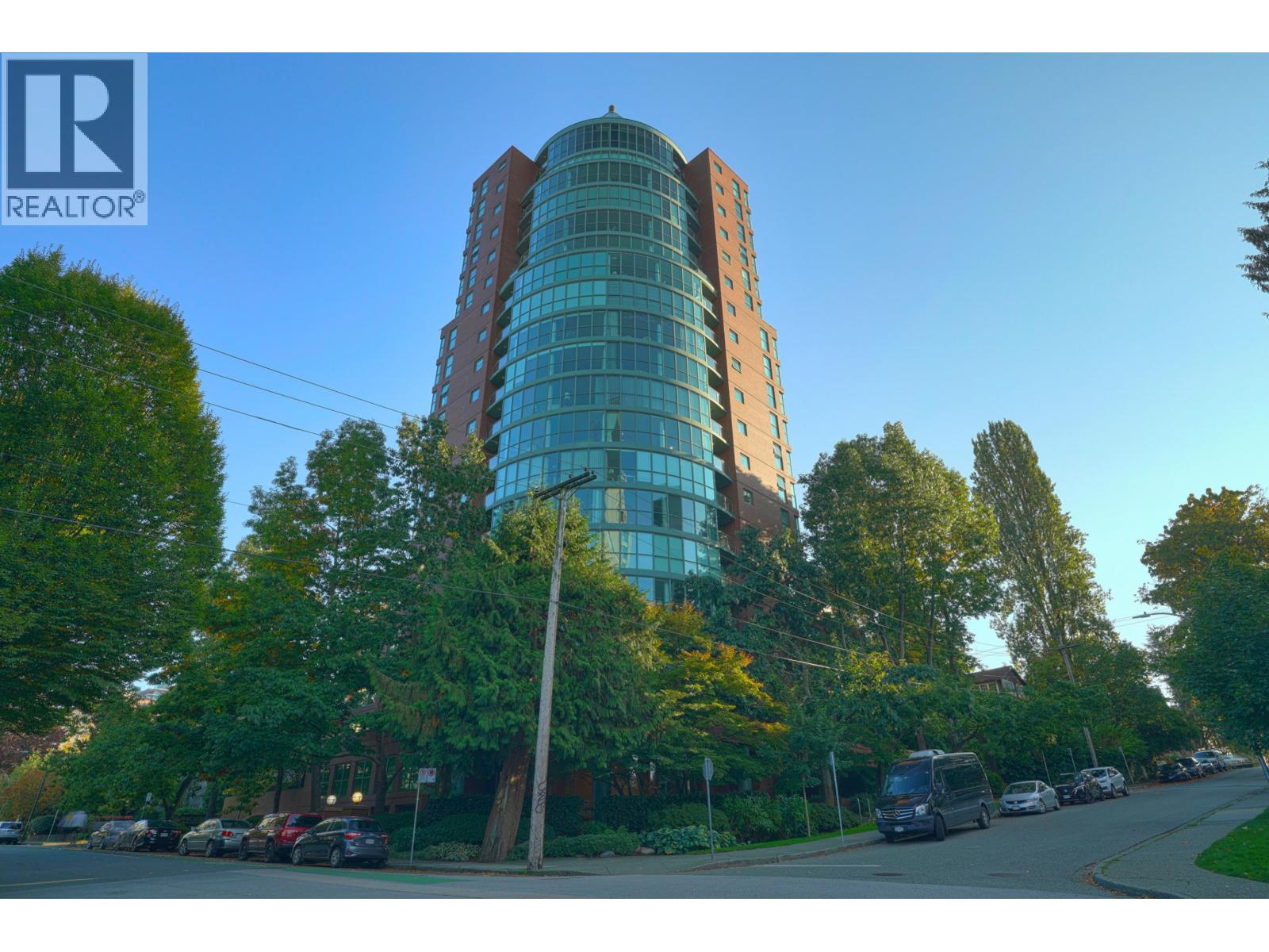 902 1888 ALBERNI STREET, Vancouver, British Columbia