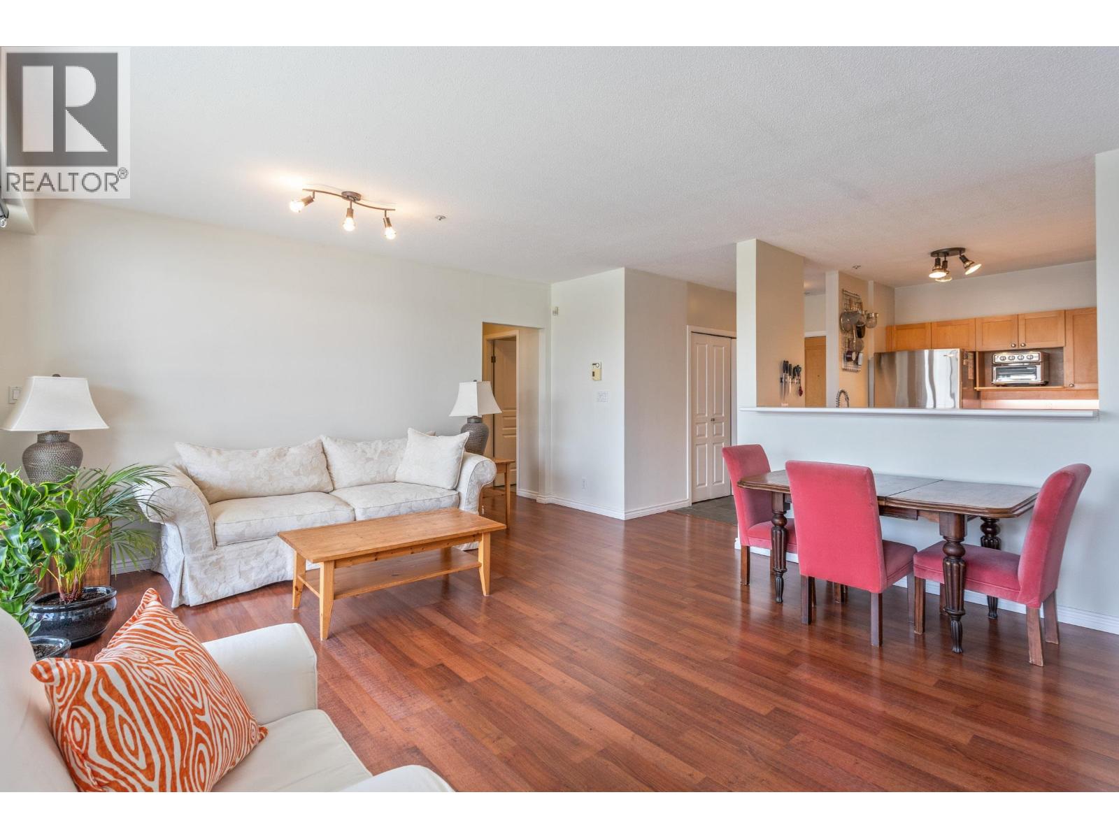 306 1820 E Kent Avenue South, Vancouver, British Columbia  V5P 2S7 - Photo 3 - R3106102