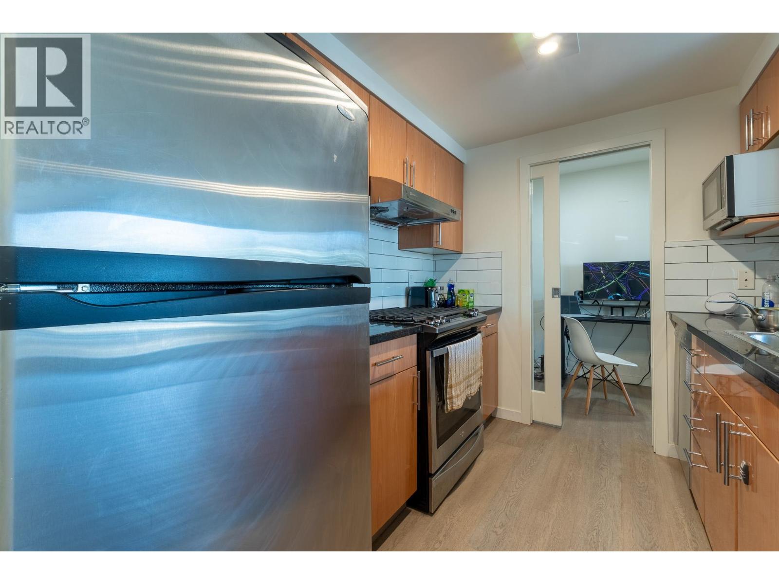 1605 193 Aquarius Mews, Vancouver, British Columbia  V6Z 2Z2 - Photo 11 - R3106133