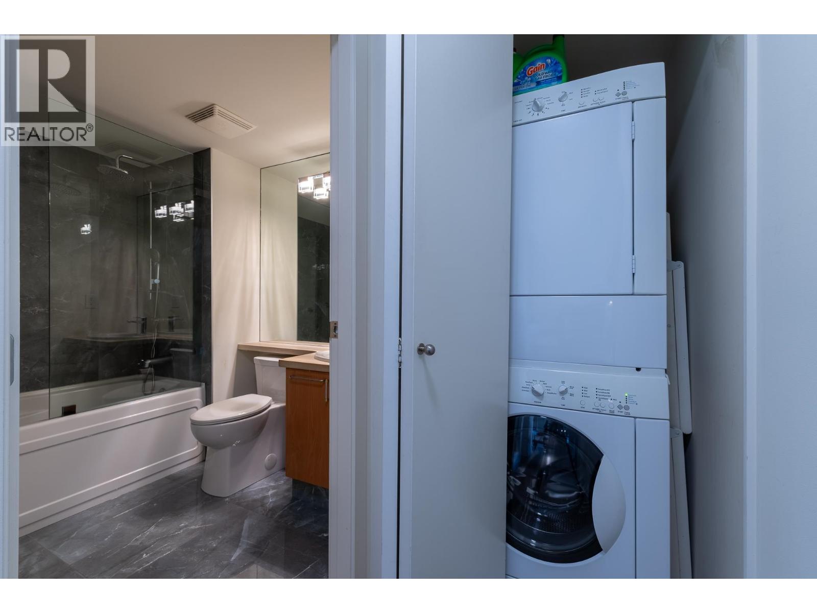 1605 193 Aquarius Mews, Vancouver, British Columbia  V6Z 2Z2 - Photo 13 - R3106133