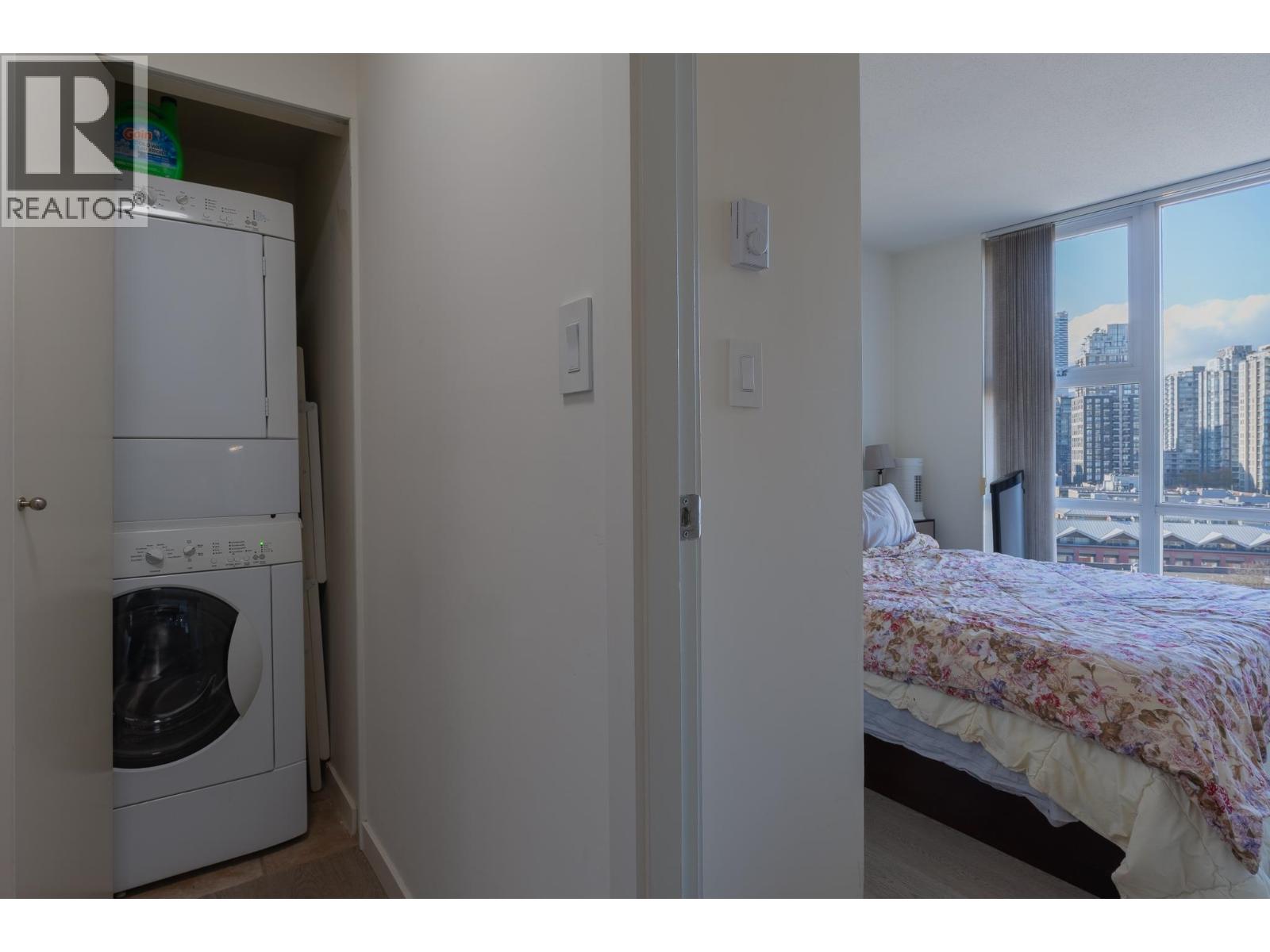 1605 193 Aquarius Mews, Vancouver, British Columbia  V6Z 2Z2 - Photo 16 - R3106133