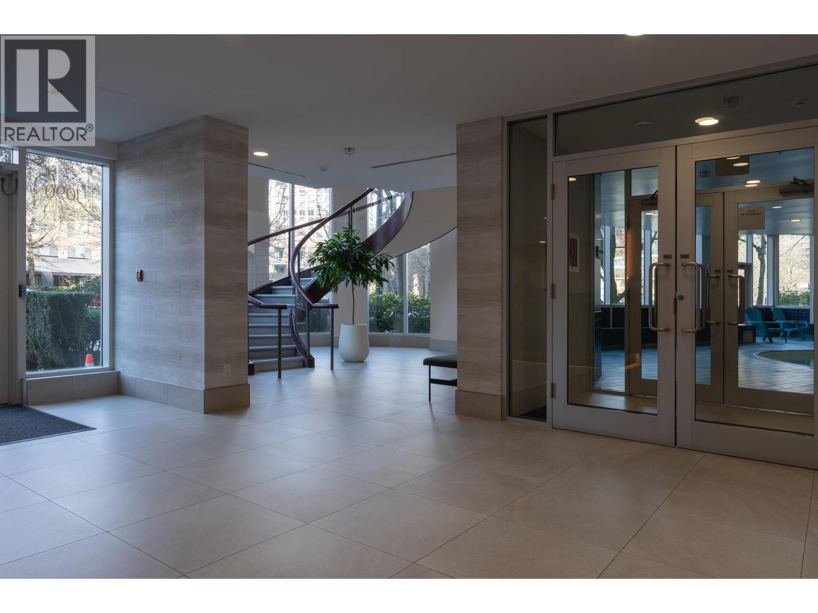 1605 193 Aquarius Mews, Vancouver, British Columbia  V6Z 2Z2 - Photo 24 - R3106133