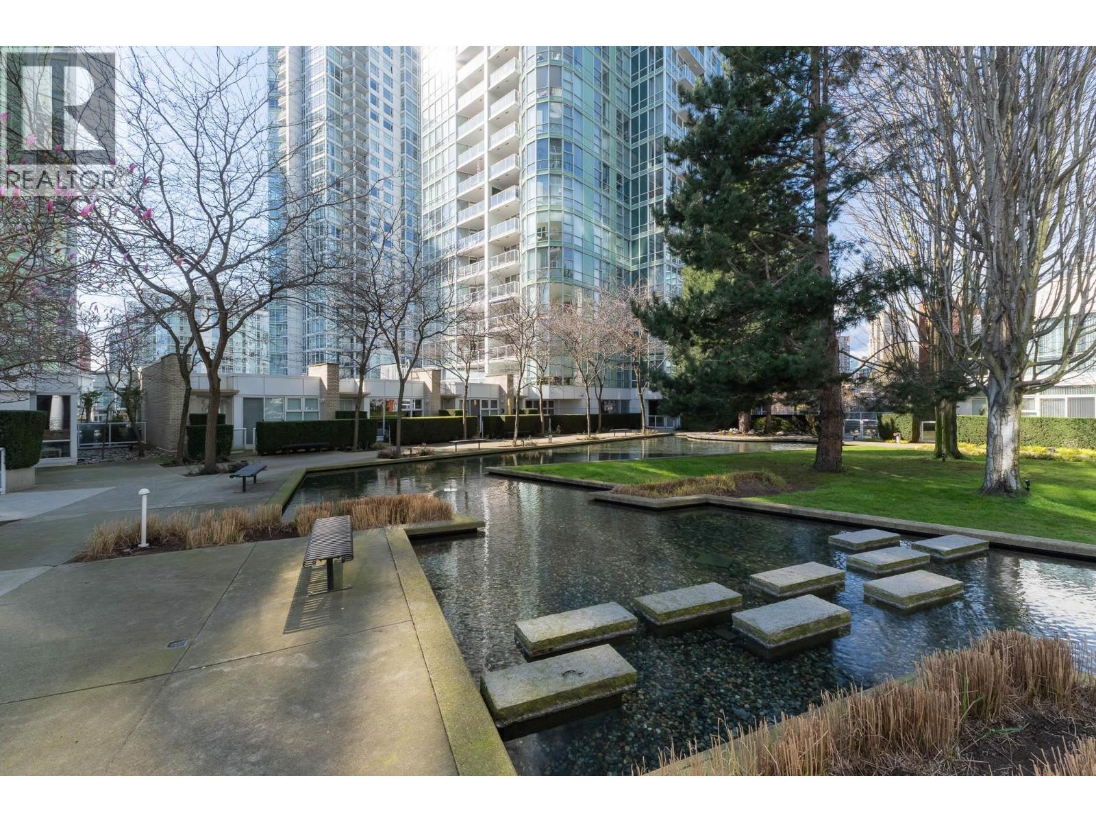 1605 193 Aquarius Mews, Vancouver, British Columbia  V6Z 2Z2 - Photo 34 - R3106133